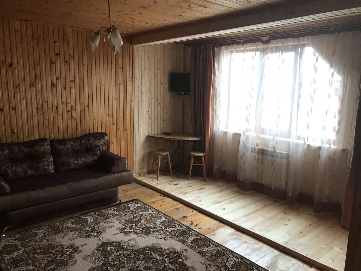 Садиба Червона калина Private estate Chervona Kalyna Яремче Екстер'єр фото
