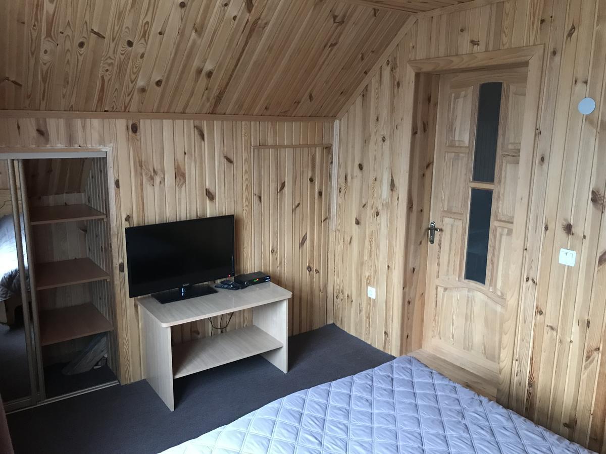 Садиба Червона калина Private estate Chervona Kalyna Яремче Екстер'єр фото