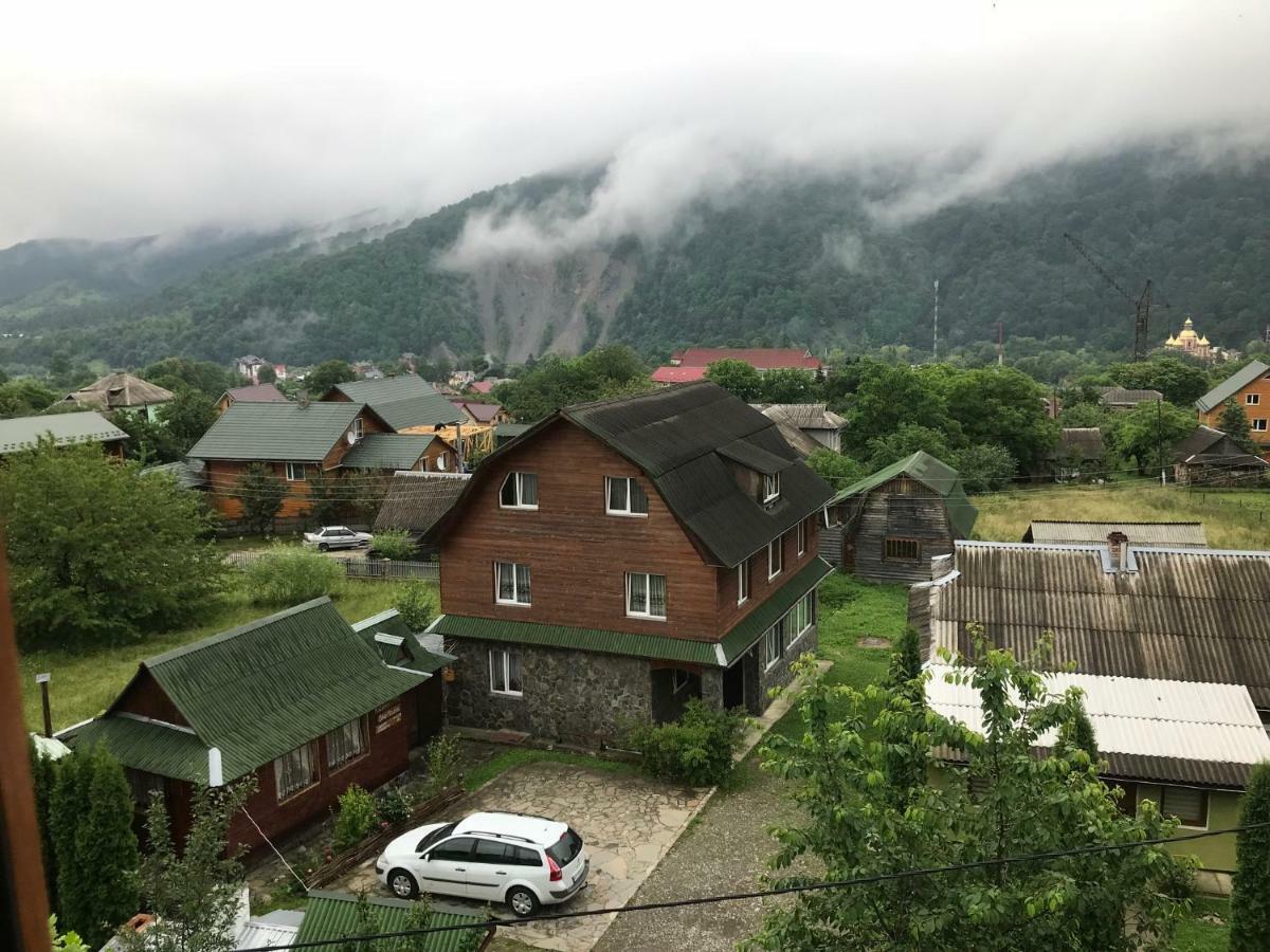 Садиба Червона калина Private estate Chervona Kalyna Яремче Екстер'єр фото