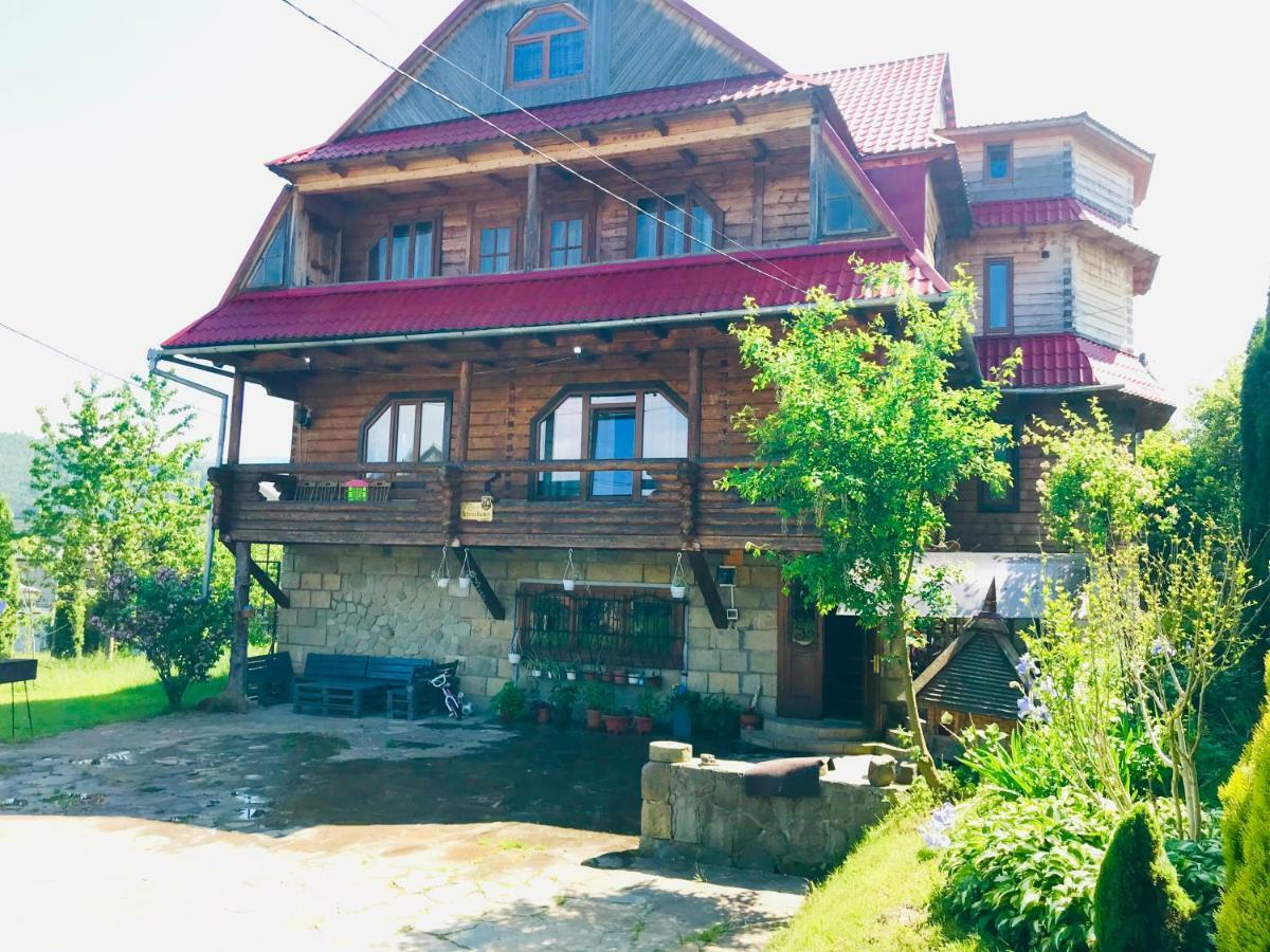 Садиба Червона калина Private estate Chervona Kalyna Яремче Екстер'єр фото