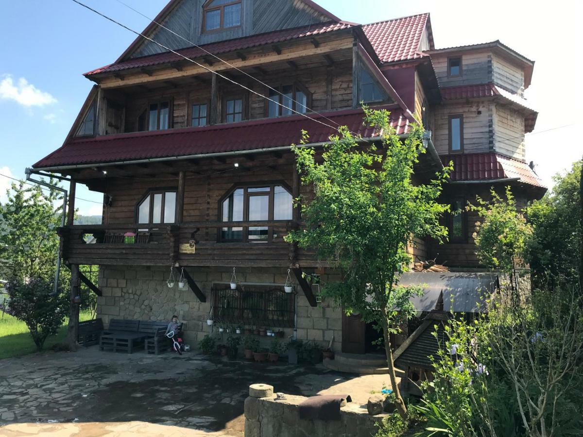 Садиба Червона калина Private estate Chervona Kalyna Яремче Екстер'єр фото