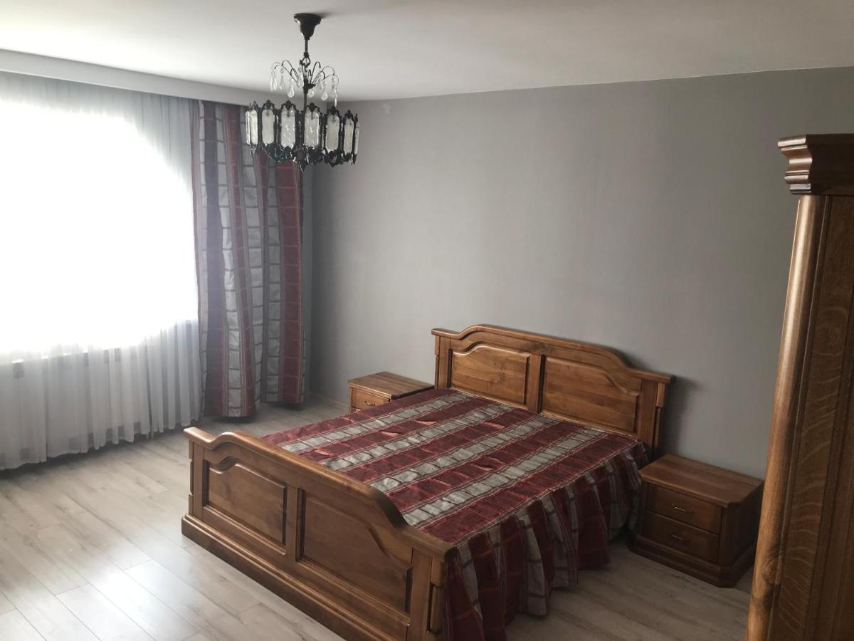 Садиба Червона калина Private estate Chervona Kalyna Яремче Екстер'єр фото